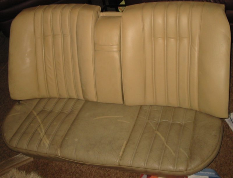 The Rear back section dyed the bum section is not